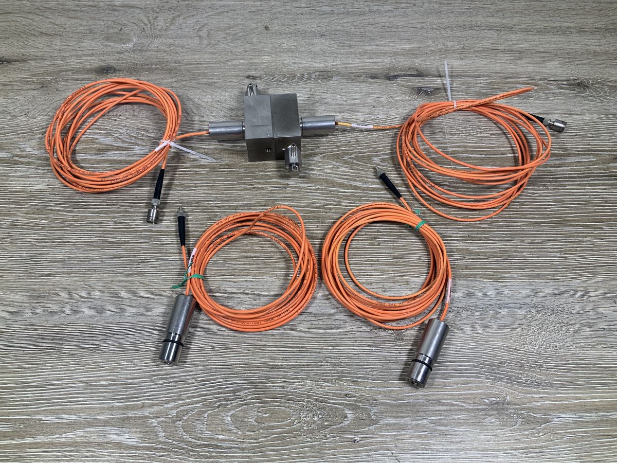 F240SMA-1550 Fiber Collimator with Optical Flow Cell Assembly